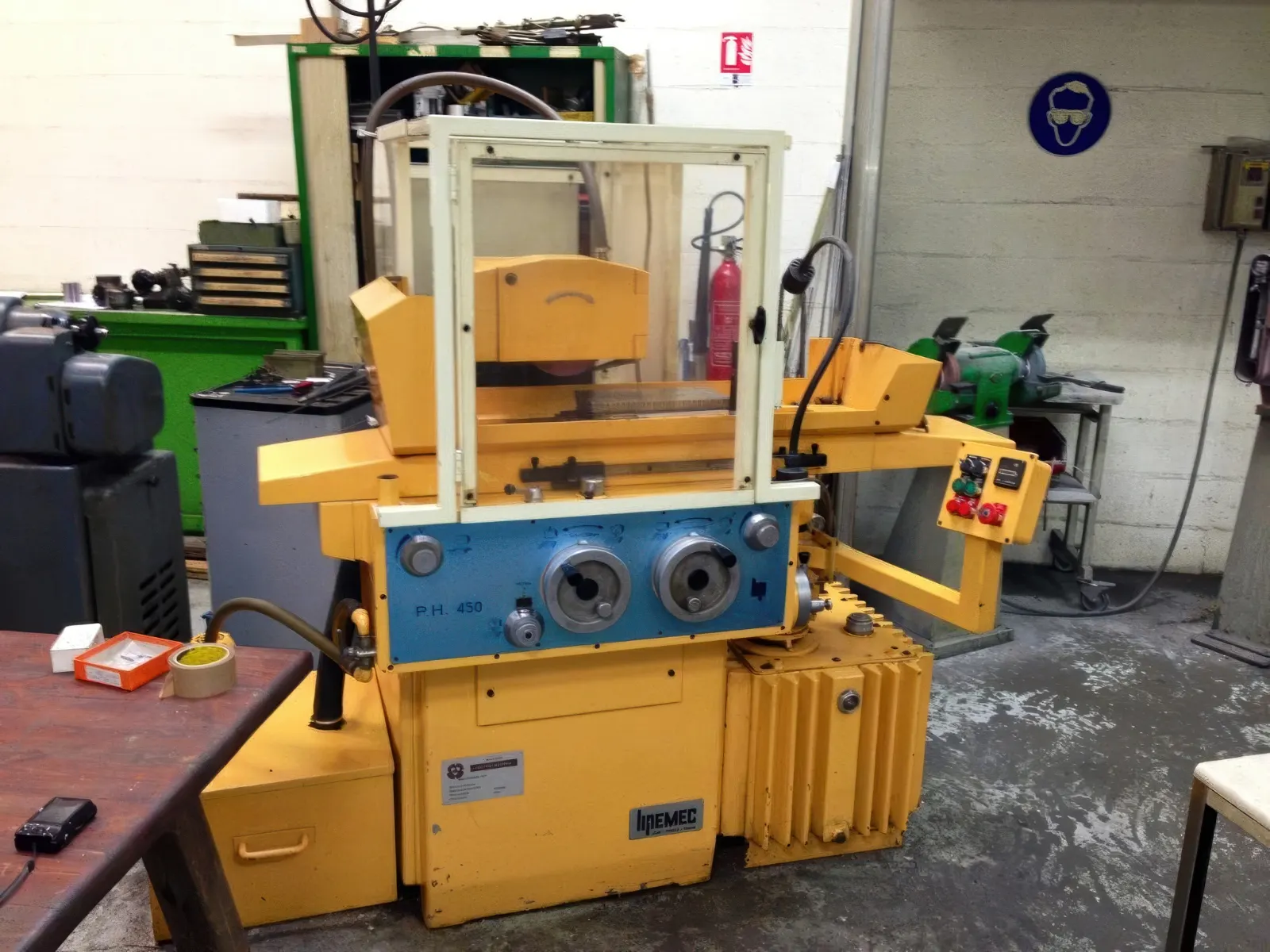 Contact SPMO : contrôle d'une rectifieuse plane Iremec P.H.450 dans notre atelier