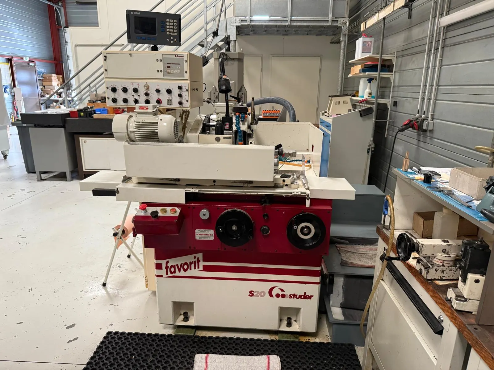 Rectifieuse d'occasion Studer dans notre atelier